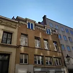 Parvis De Saint-Gilles Apartments