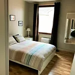 Bright And Modern Apartment With One Bedroom In The City Center Of Bru