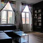 Apartment Tour & Taxis 3