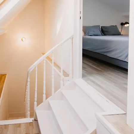 And Cozy In 3*