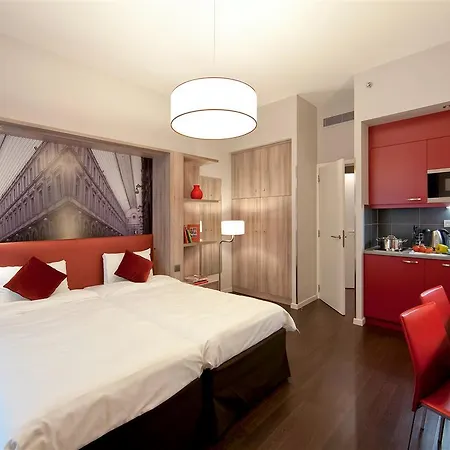 Aparthotel Adagio Grand Place 4*
