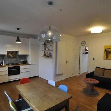 Apartment Trendy Penthouse Flat