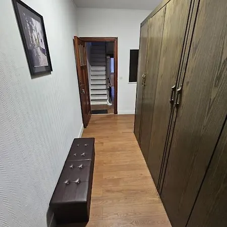 Guest house Beautiful, Renovated Fully Self Contained *