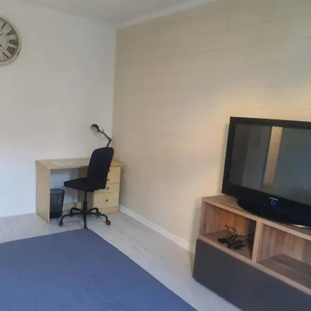 Guest house Beautiful, Renovated Fully Self Contained Brussels