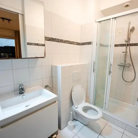 With Stunning View In Center Apartment
