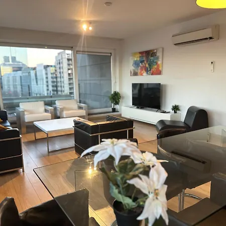 With Stunning View In Center Apartment *