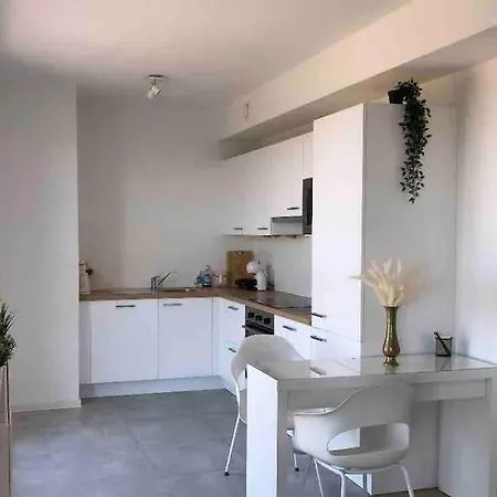 Apartment Luxury With Stunning View & Free Parking