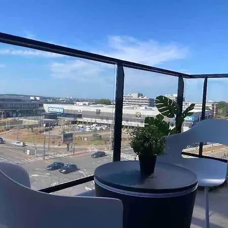 Apartment Luxury With Stunning View & Free Parking Brussels