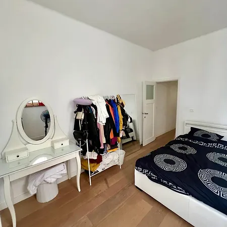 Apartment Lumineux Haussmanien Du Nord Brussels