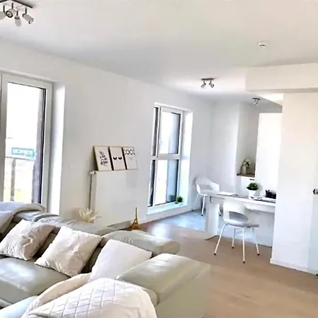 Luxury With Stunning View & Free Parking Brussels