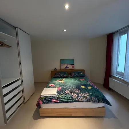 New App Saint Catherine Apartment Brussels