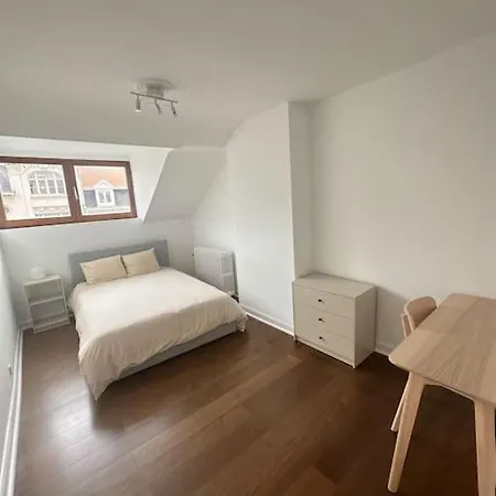 Apartment Welcome To Our Beautiful Triplex ! *
