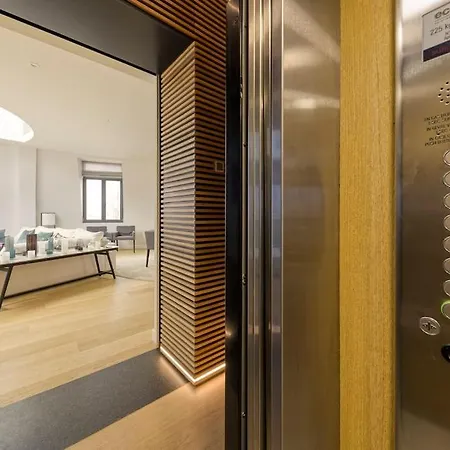 Apartment Triplex In The Center Brussels