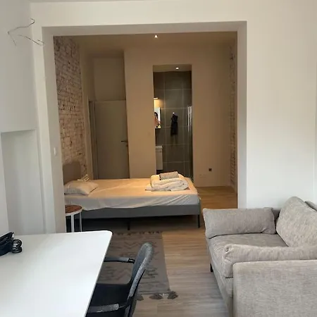 Exceptional 600 M2 Spacious 12bd 12ba Brussels