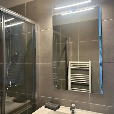 Exceptional 600 M2 Spacious 12bd 12ba Villa *