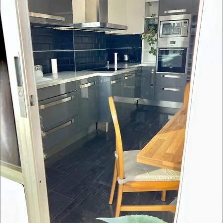 Apartment Paisible Dans Le Centre-ville De