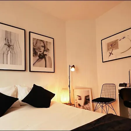 Bold And Beautiful Duplex In Central Apartment *