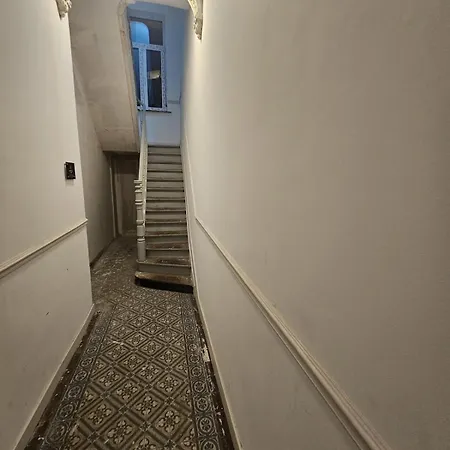 Apartment Cosy Near Europeen Union