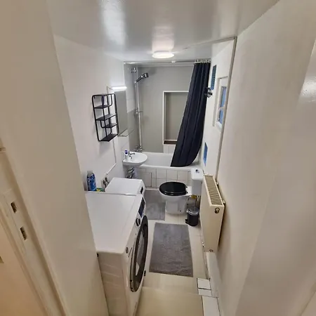 Sauna, Atomium, Expo Brussels, Stadium Roi Baudoin, Kinepolis, Planetarium, Centre Apartment Brussels