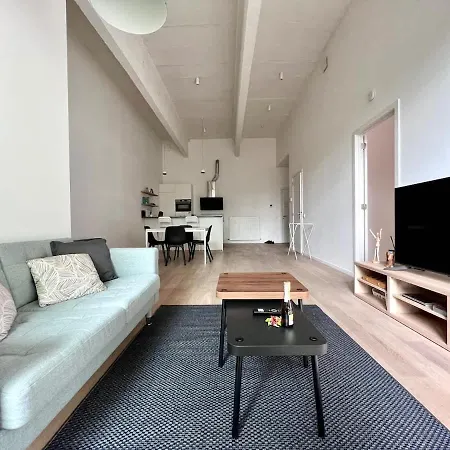 Apartment Spacious Loft Instant Favourite Up To 4 Guests Comfort & Style In *