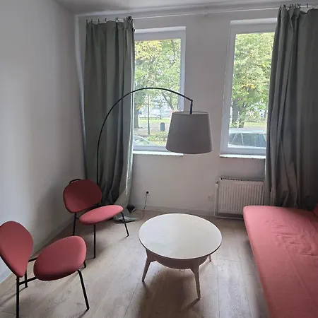 Apartment Escape Sleeps 6 *