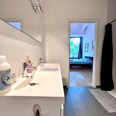 Spacious Loft Up To 4 Guests Comfort & Style In Apartment Brussels
