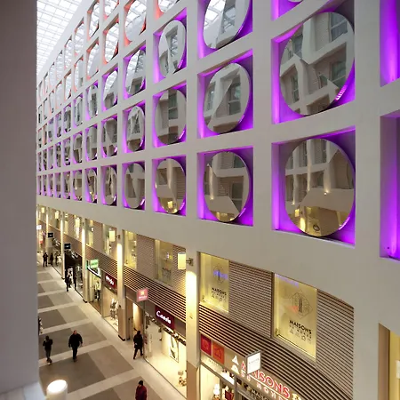 Aparthotel Adagio Grand Place 4*