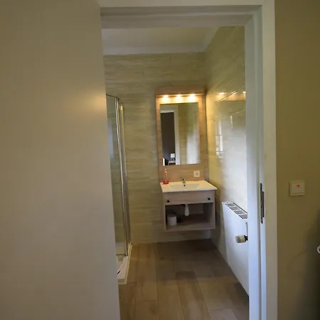 Apartment Budget Flats *