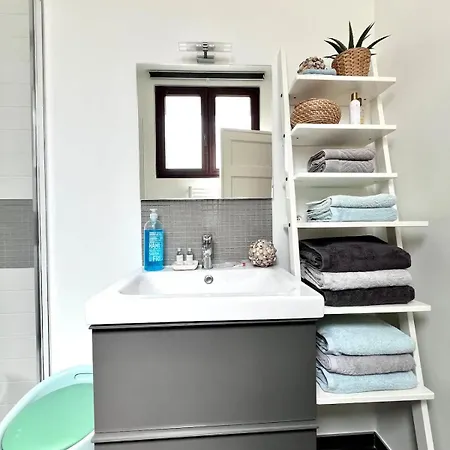 A Chic Haven In The Heart Close To Center *