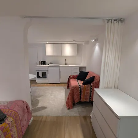 Cozy Nest Basement St Gilles Apartment