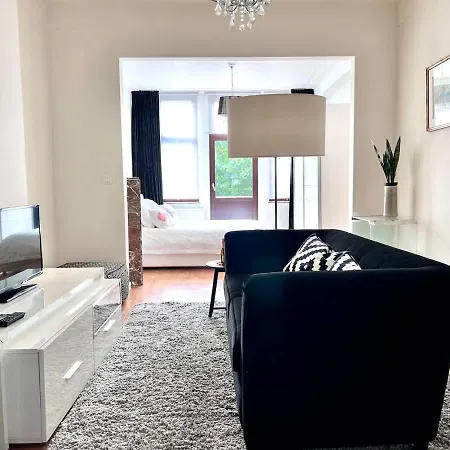 Chic Heart Of The With Balcony Appartement