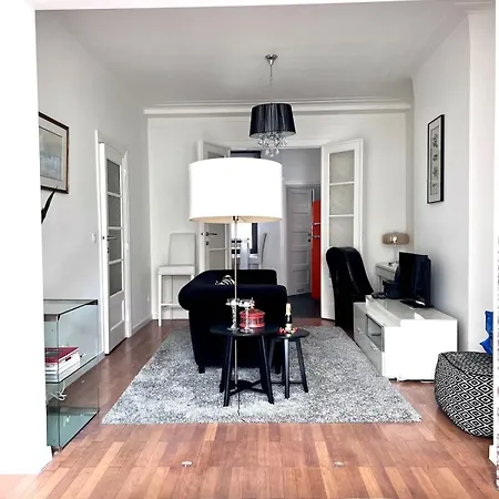 Chic Heart Of The With Balcony Appartement