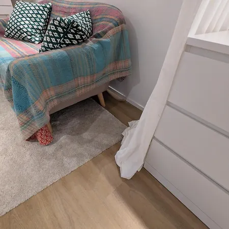 Apartment Cozy Nest Basement St Gilles