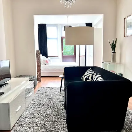 Appartement Chic Heart Of The With Balcony Brussel