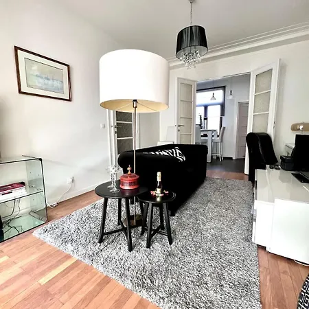 Chic Heart Of The With Balcony Appartement *