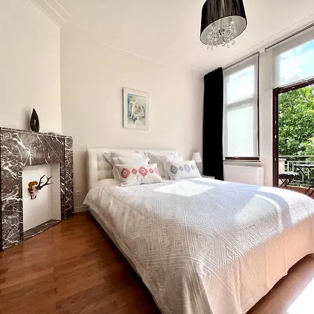 Appartement Chic Heart Of The With Balcony Brussel