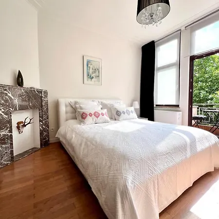 Chic Heart Of The With Balcony Appartement *