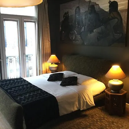 Downtown Bxl Bed & Breakfast 3*