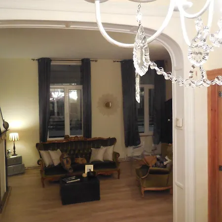 The 2* Brussels