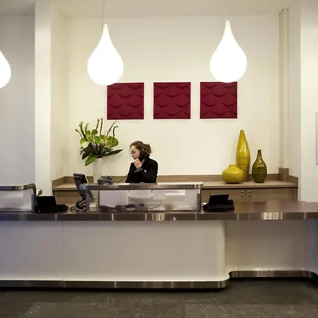 Adagio Grand Place 4*