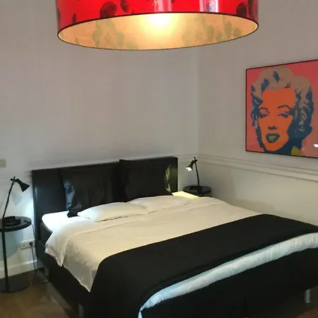 Downtown Bxl Bed & Breakfast
