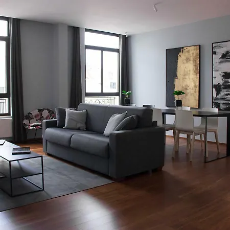 Smartflats - High Street Apartment