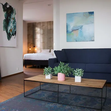 Smartflats - High Street Apartment