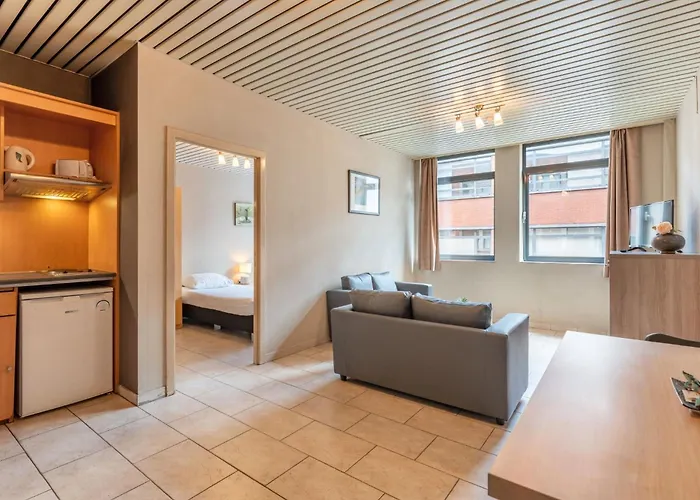 Room In Apartment - One Bedroom Apartment Near North Station