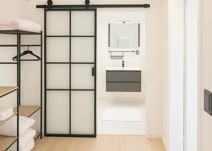 Stylish Flat With Rooftop In Ixelles