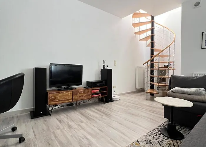 Tiny House Avec Terrasse Privee, 10 Mins Du Centre