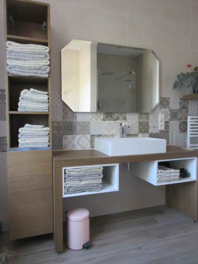 Les Iris Bed & Breakfast