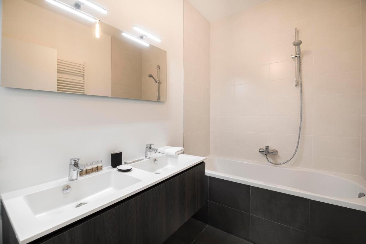 Cosy Voltaire Apartment