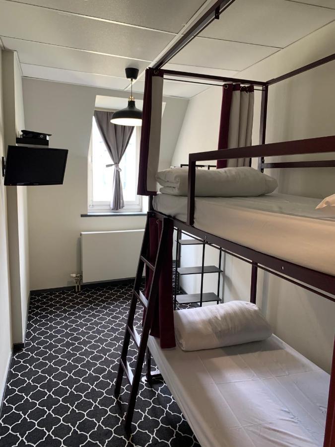 Safestay Grand Place 3*