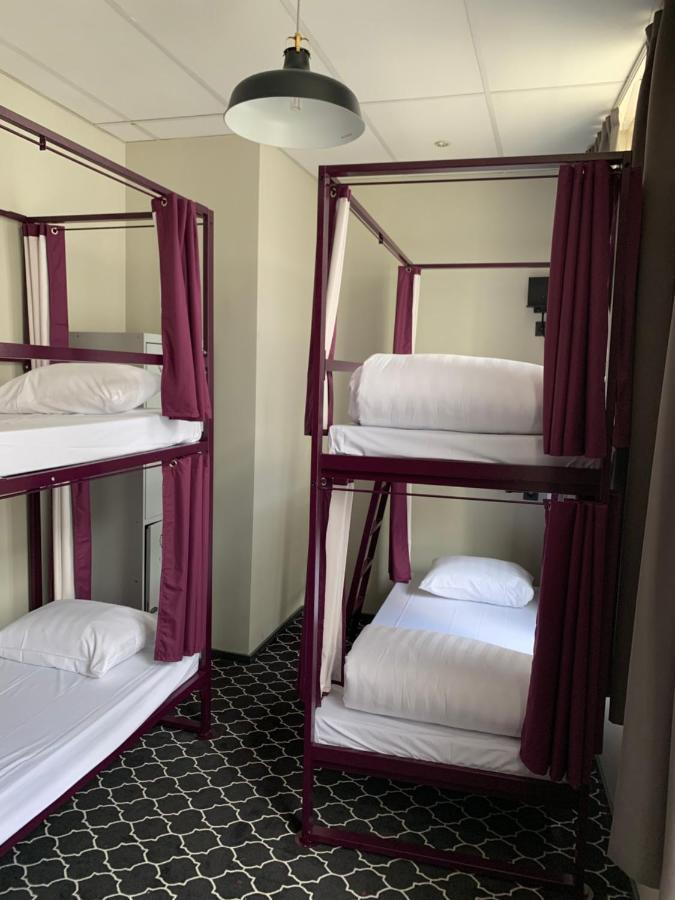 Safestay Grand Place 3*